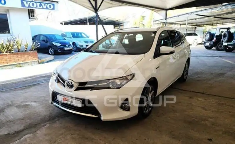 2015 Toyota AURIS