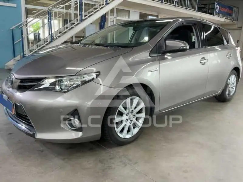 2015 Toyota AURIS