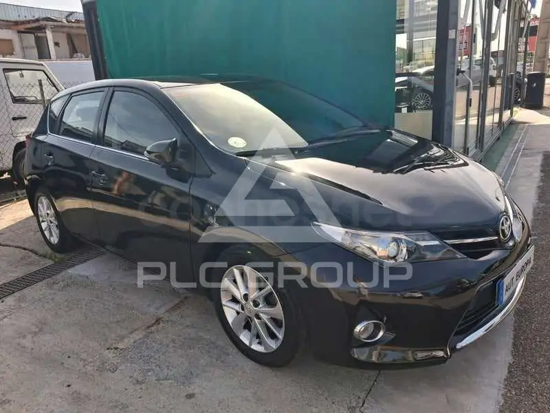 2015 Toyota AURIS