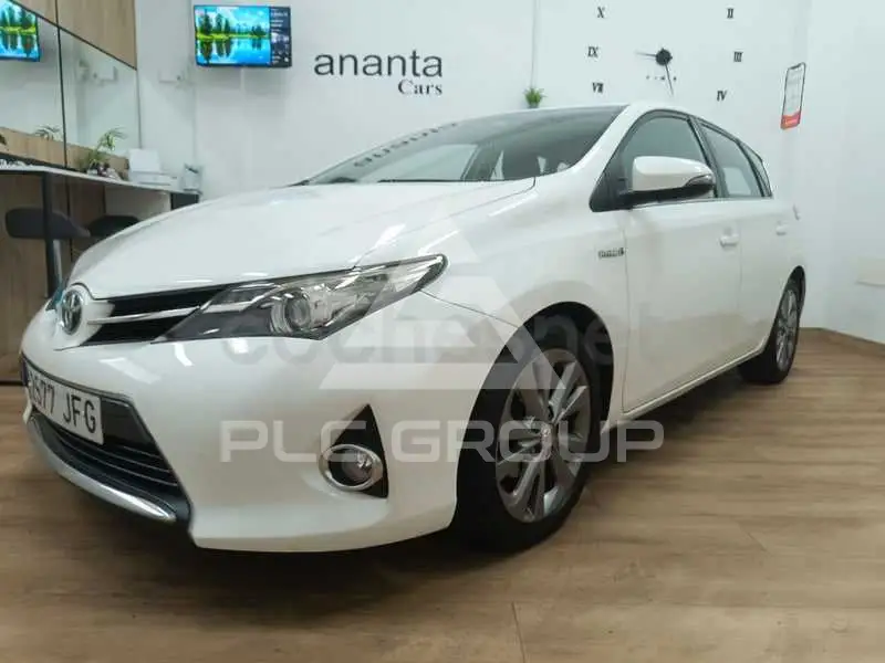 2015 Toyota AURIS