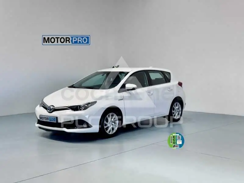 2015 Toyota AURIS
