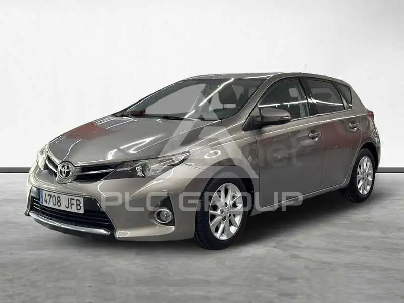 2015 Toyota AURIS