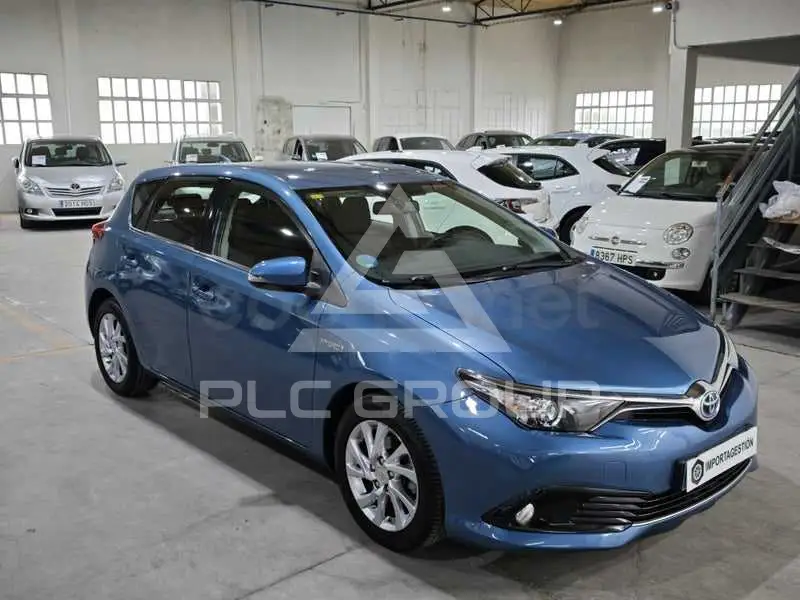 2015 Toyota AURIS