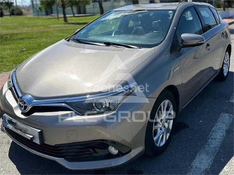 2015 Toyota AURIS
