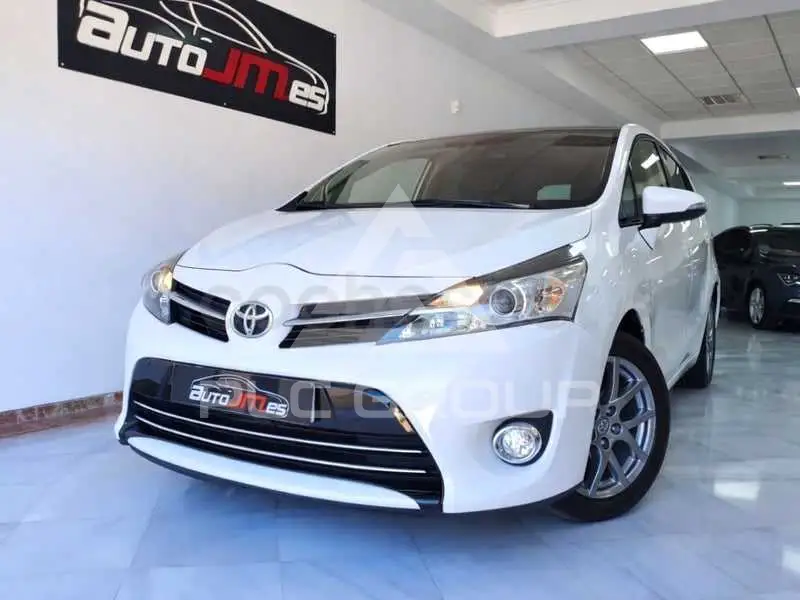 2015 Toyota VERSO