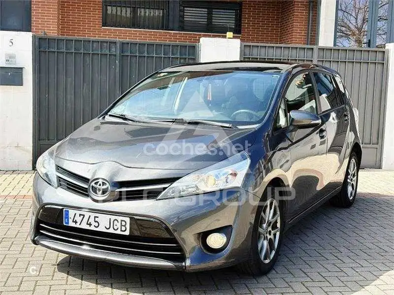 2015 Toyota VERSO