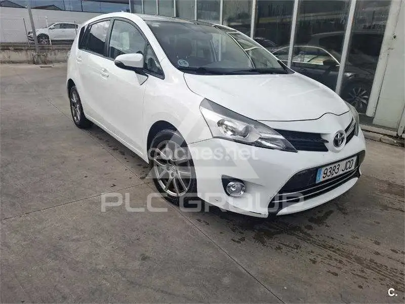 2015 Toyota VERSO