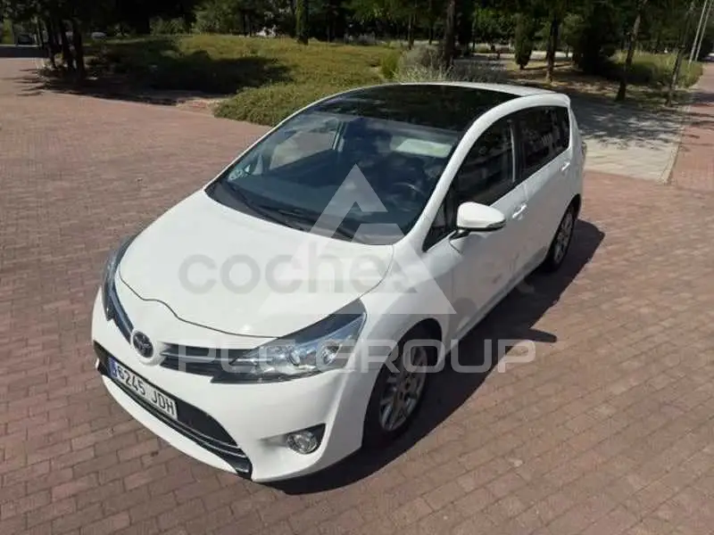 2015 Toyota VERSO