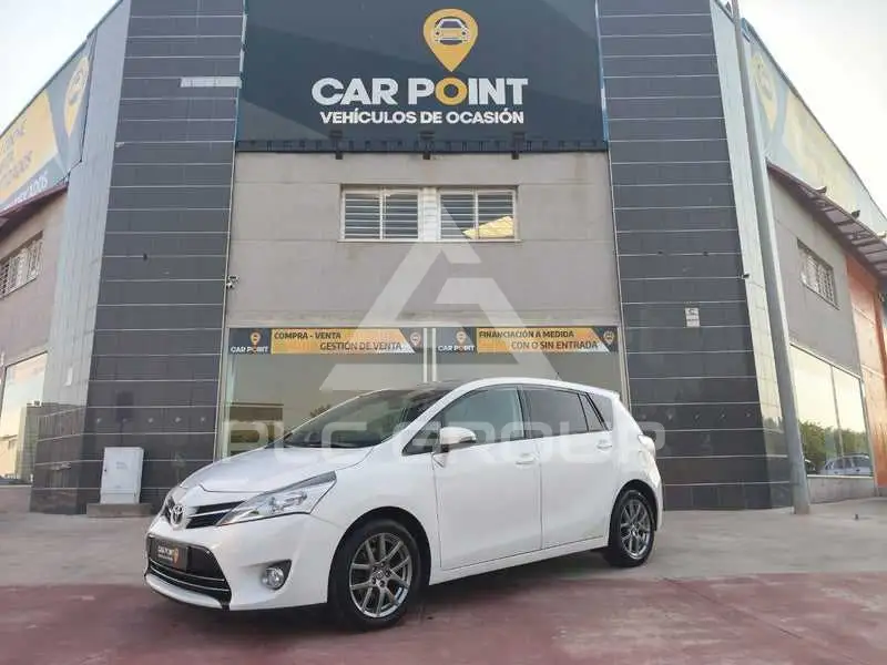 2015 Toyota VERSO