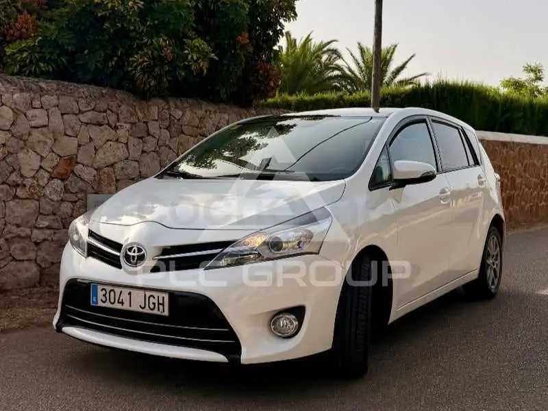 2015 Toyota VERSO