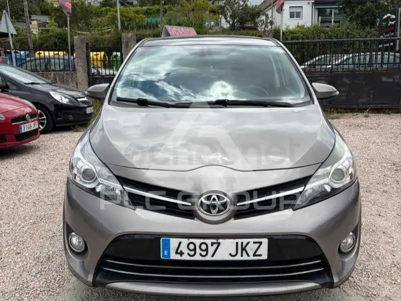 2015 Toyota VERSO