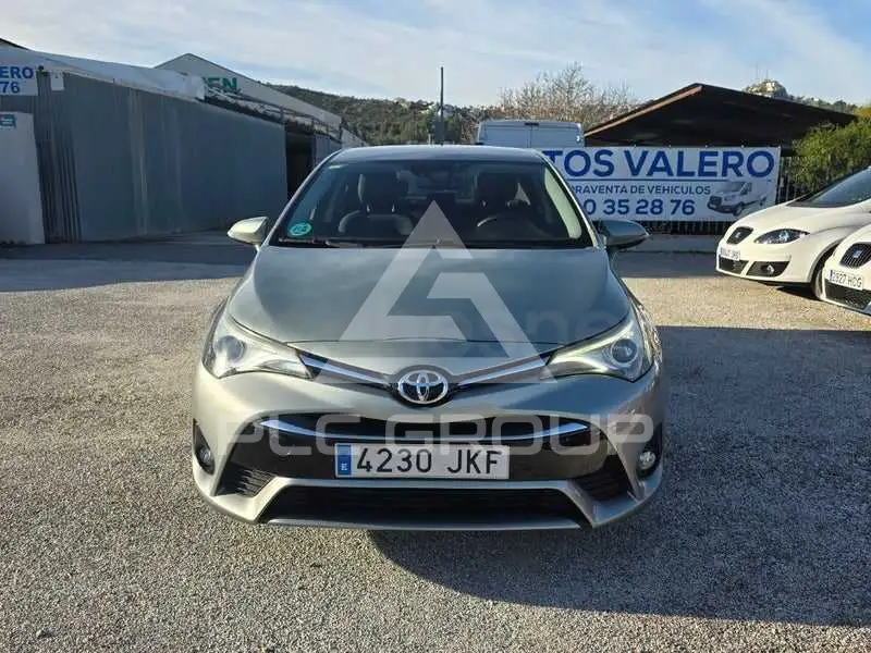 2015 Toyota Avensis
