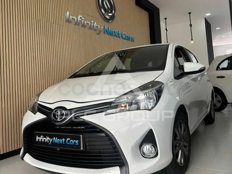 2015 Toyota YARIS