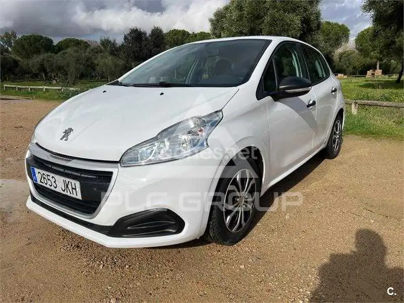 2015 Peugeot 208