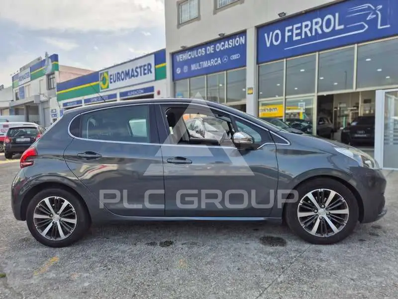 2015 Peugeot 208