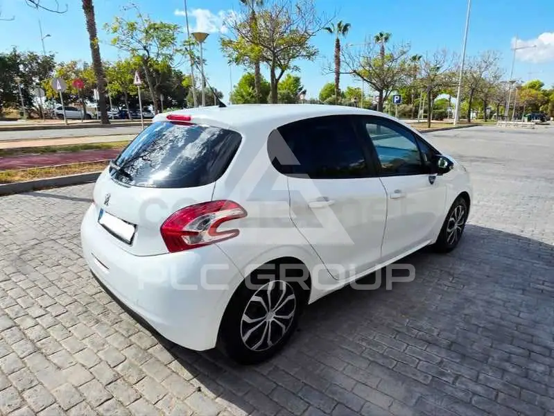 2015 Peugeot 208