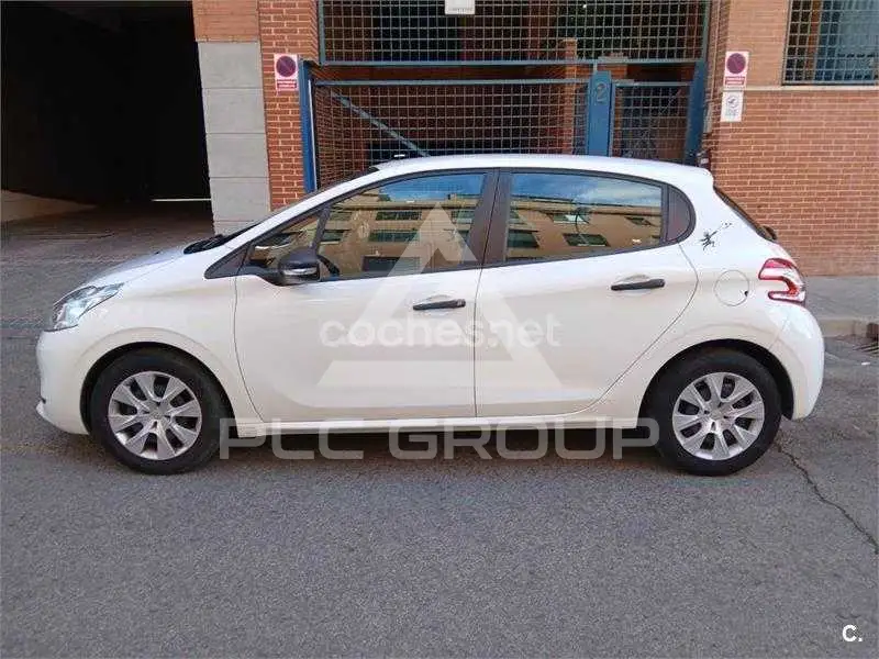 2015 Peugeot 208