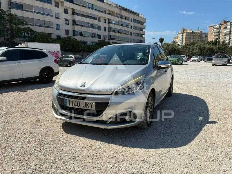 2015 Peugeot 208