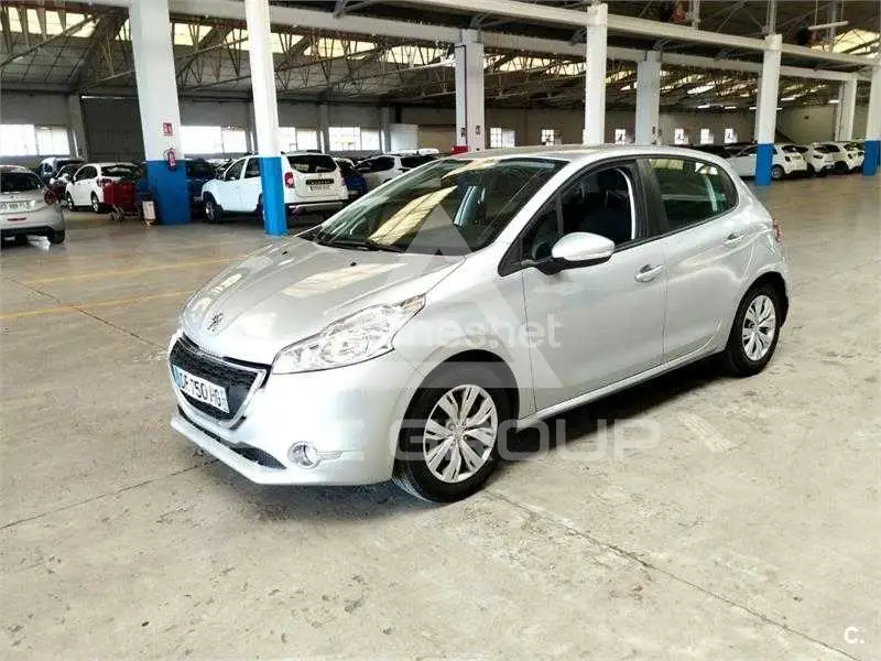 2015 Peugeot 208