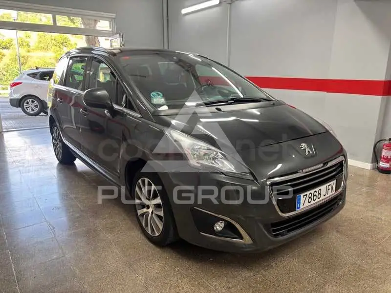 2015 Peugeot 5008