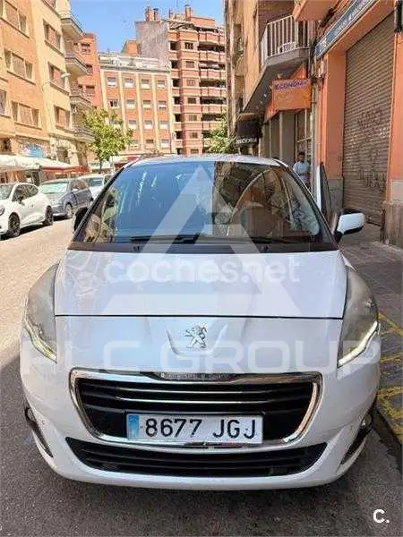 2015 Peugeot 5008