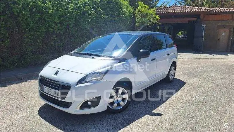 2015 Peugeot 5008