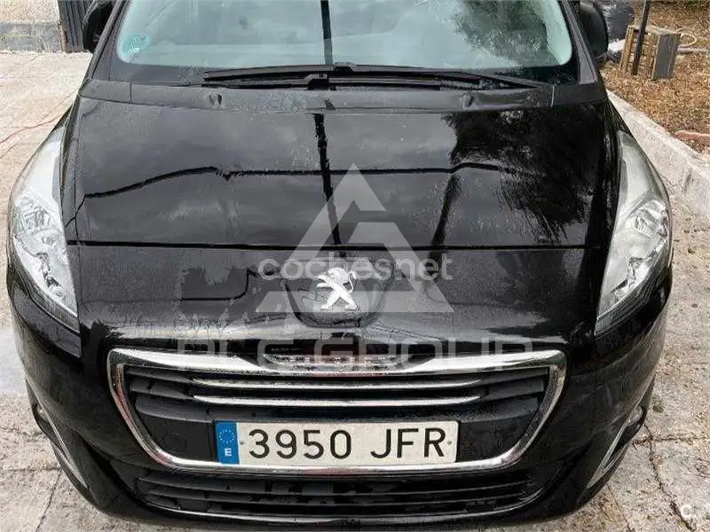 2015 Peugeot 5008