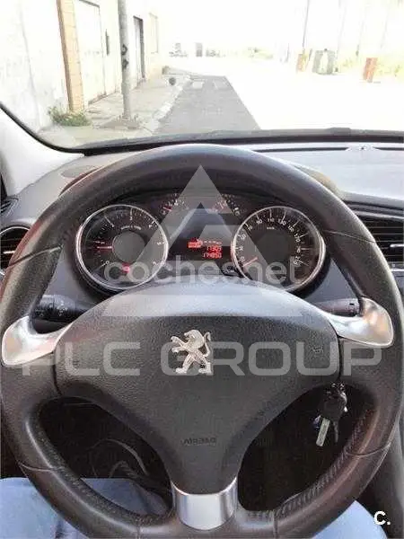 2015 Peugeot 5008