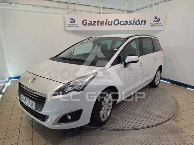 2015 Peugeot 5008