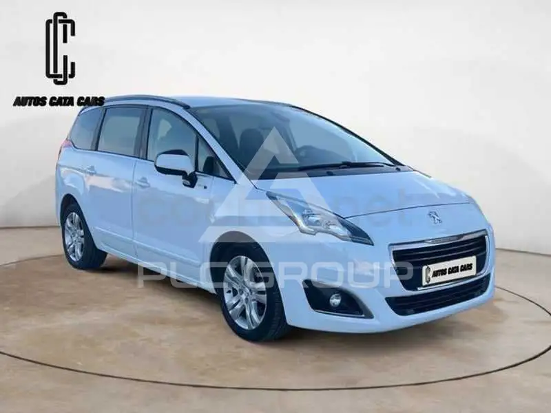 2015 Peugeot 5008