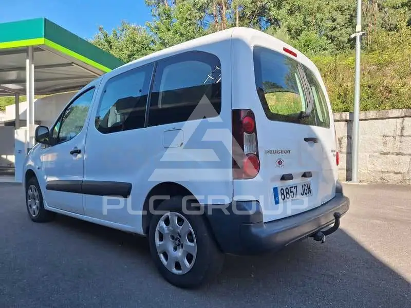 2015 Peugeot Partner