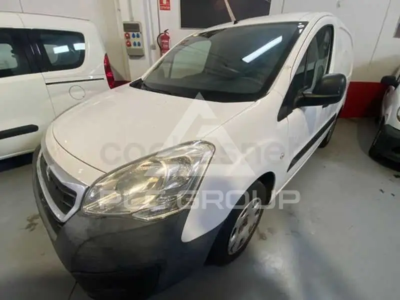 2015 Peugeot Partner