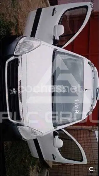 2015 Peugeot Partner