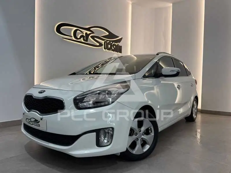 2015 KIA Carens