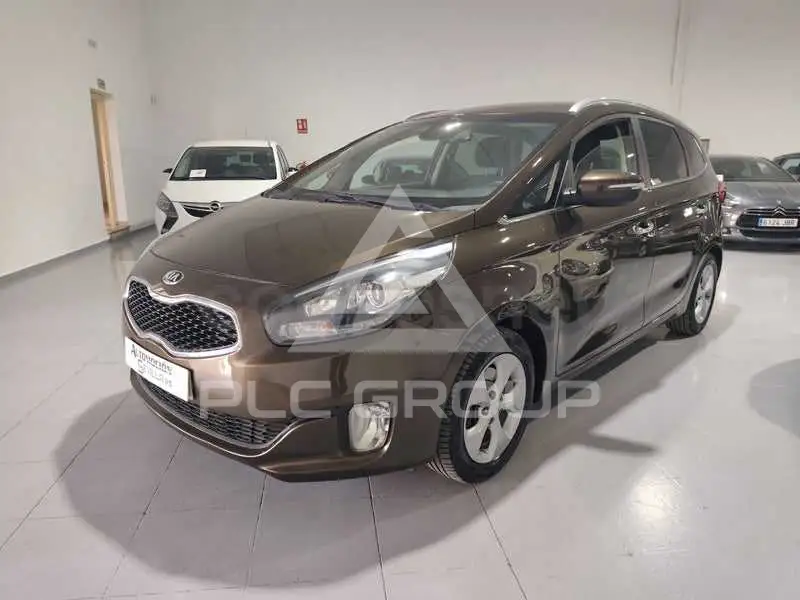 2015 KIA Carens