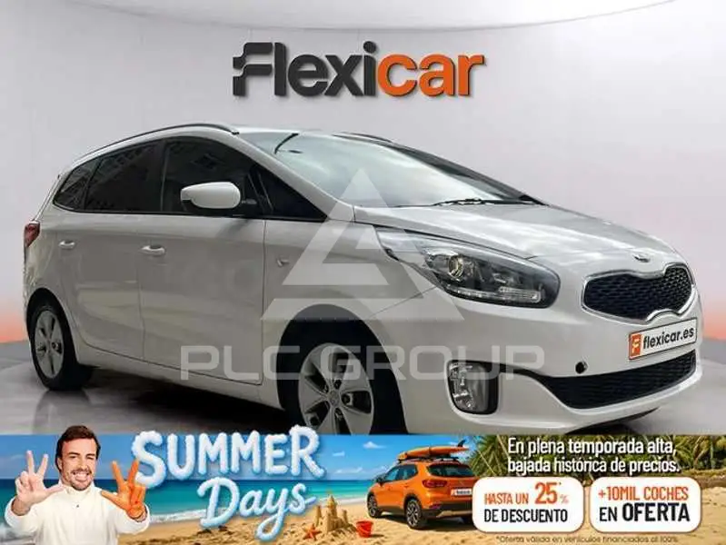 2015 KIA Carens