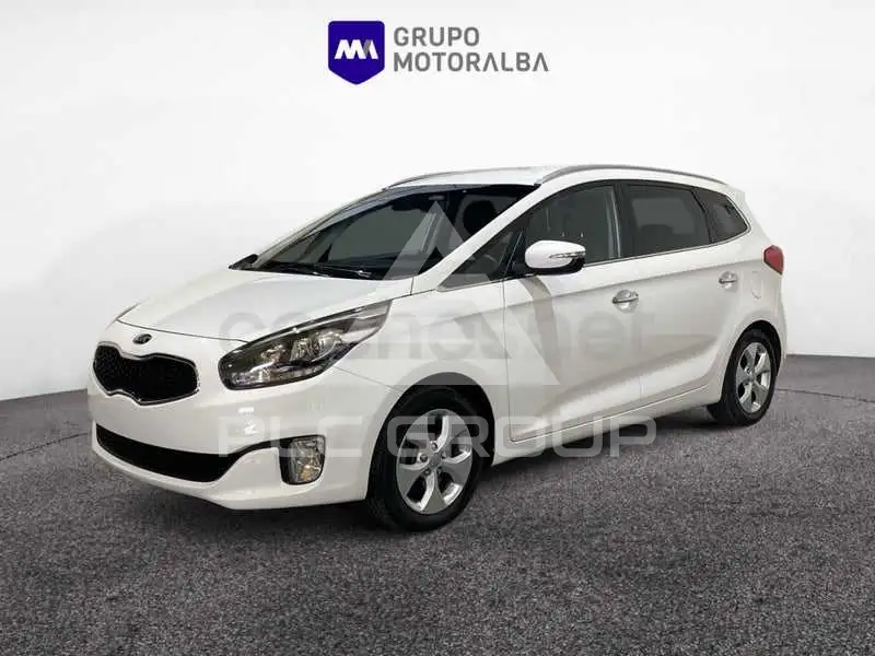 2015 KIA Carens