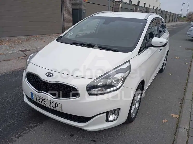 2015 KIA Carens