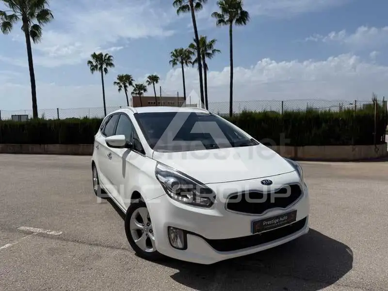 2015 KIA Carens