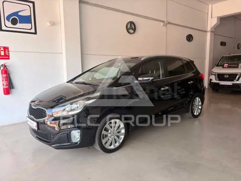 2015 KIA Carens