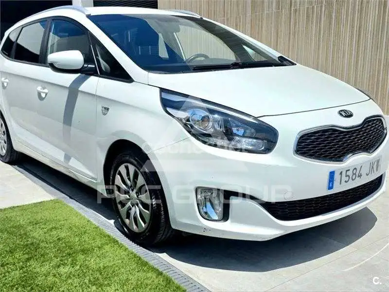 2015 KIA Carens