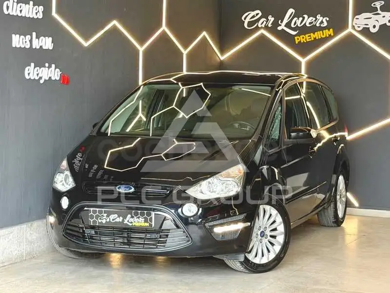 2015 Ford S-Max