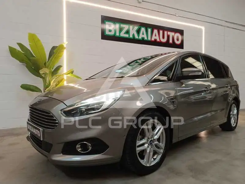 2015 Ford S-Max