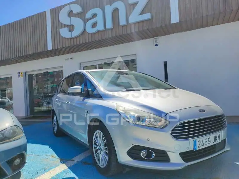 2015 Ford S-Max