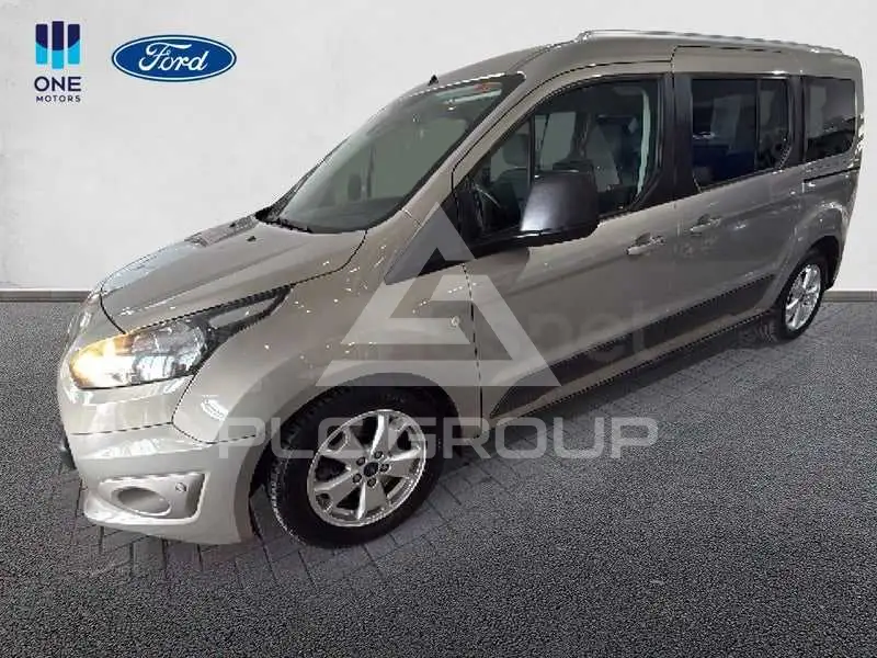 2015 Ford Tourneo