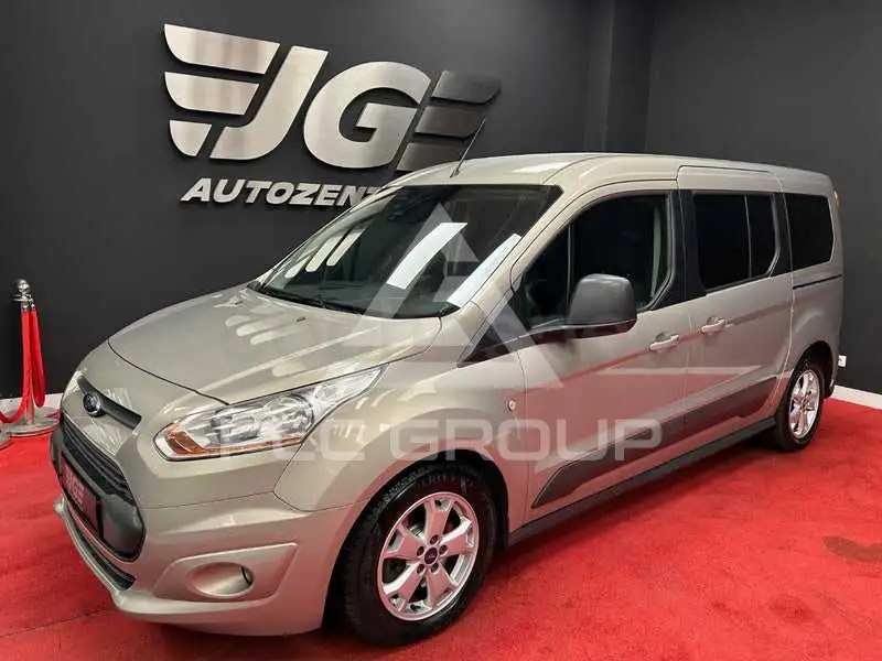 2015 Ford Tourneo