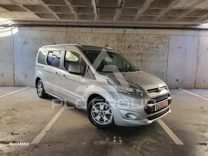 2015 Ford Tourneo