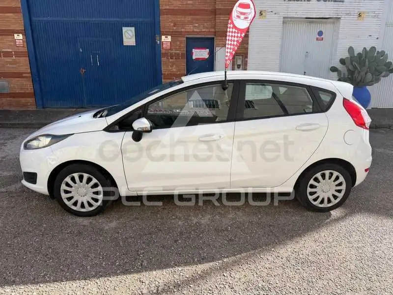 2015 Ford FIESTA