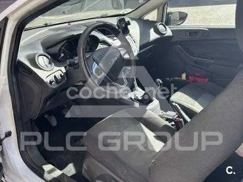 2015 Ford FIESTA