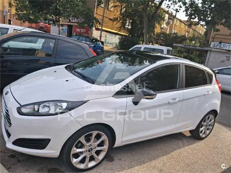 2015 Ford FIESTA